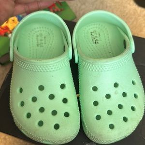 Crocs Size 7